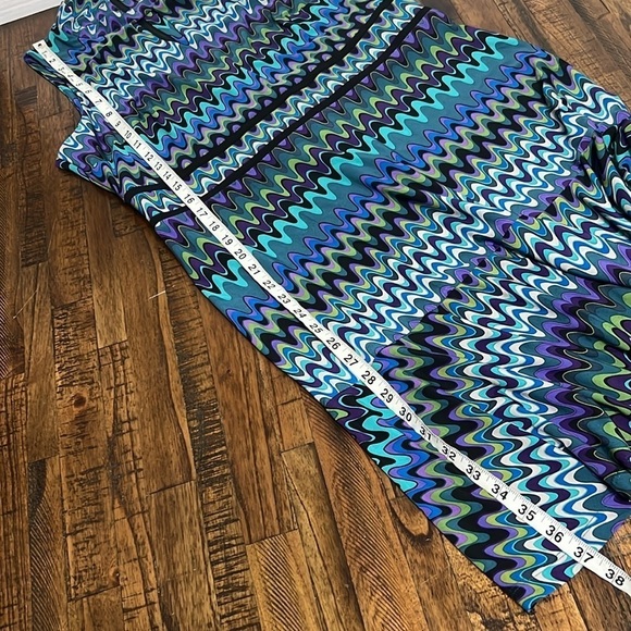 NWT Taylor Dress Halter Neck Sleeveless midi with swing hem Peacock Colors sz 12 - Picture 9 of 11